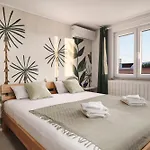 Mia - Moderne Oase Mit Meerblick Und Pool Daire *