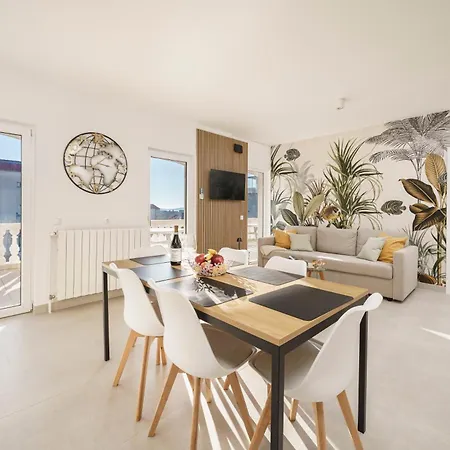 Mia - Moderne Oase Mit Meerblick Und Pool 沃迪切