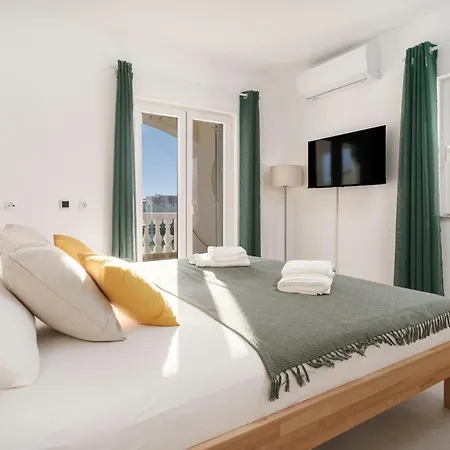 Mia - Moderne Oase Mit Meerblick Und Pool Apartment