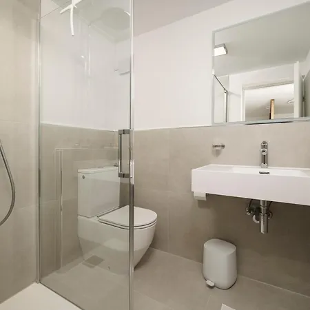 Mia - Moderne Oase Mit Meerblick Und Pool 公寓