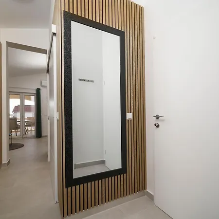Mia - Moderne Oase Mit Meerblick Und Pool Vodice