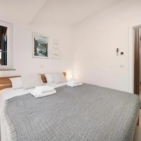 Mia - Moderne Oase Mit Meerblick Und Pool 公寓 *