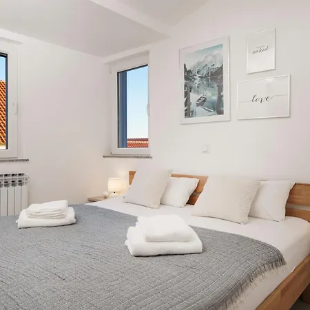 Mia - Moderne Oase Mit Meerblick Und Pool *