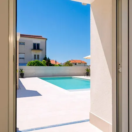 Apartment Mia - Moderne Oase Mit Meerblick Und Pool *