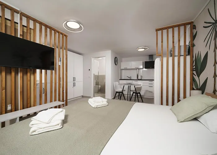 Appartement Mia - Moderne Oase Mit Meerblick Und Pool *