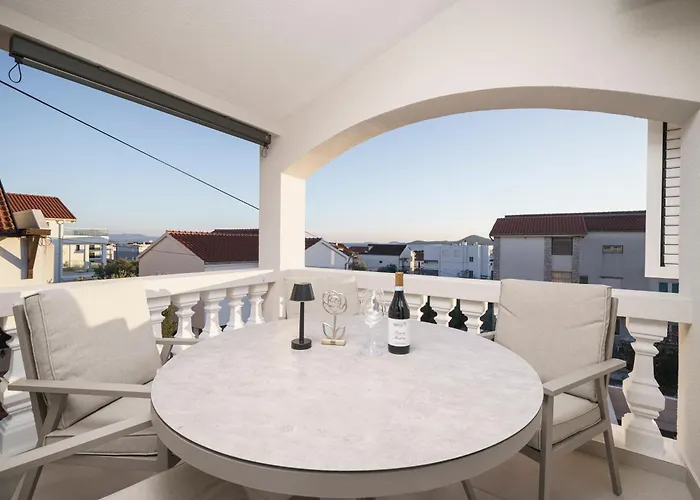 Mia - Moderne Oase Mit Meerblick Und Pool *