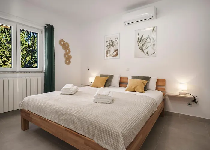 Mia - Moderne Oase Mit Meerblick Und Pool Appartement Vodice