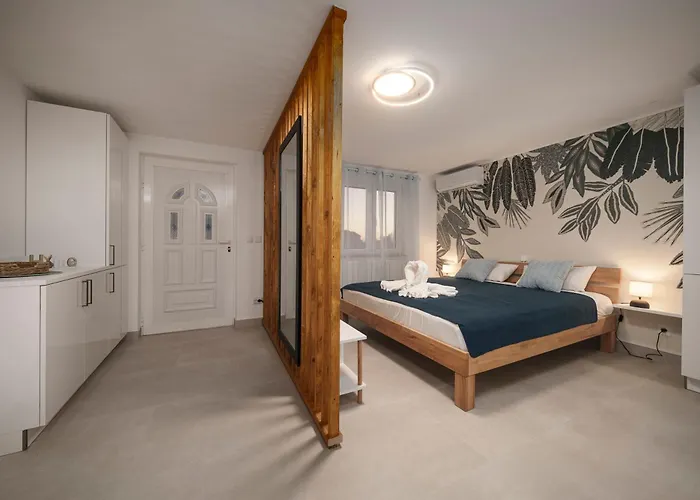 Apartamento Mia - Moderne Oase Mit Meerblick Und Pool Vodice