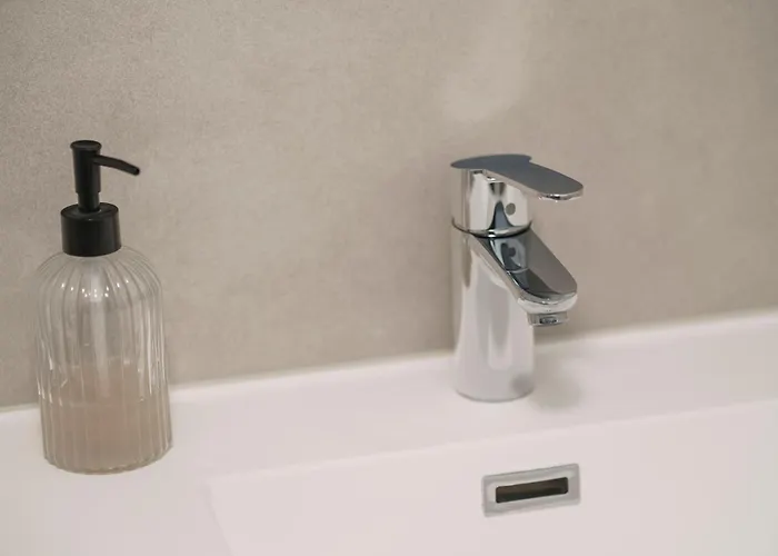 Mia - Moderne Oase Mit Meerblick Und Pool