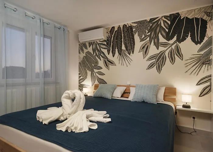 Mia - Moderne Oase Mit Meerblick Und Pool Vodice