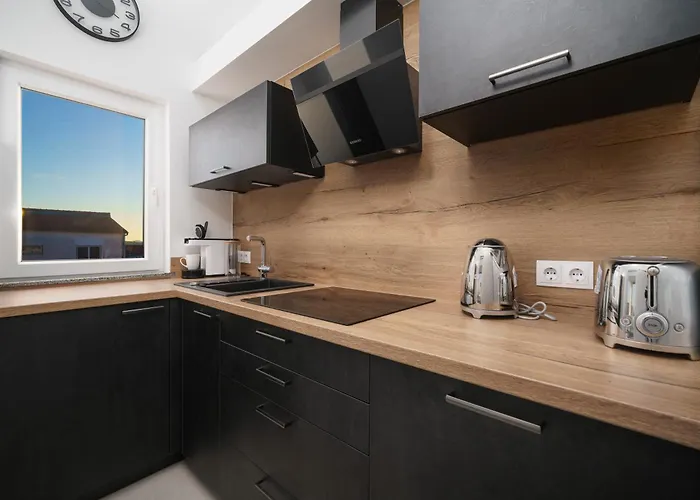 Mia - Moderne Oase Mit Meerblick Und Pool Apartamento Vodice