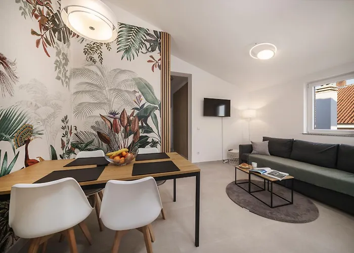 Mia - Moderne Oase Mit Meerblick Und Pool Vodice