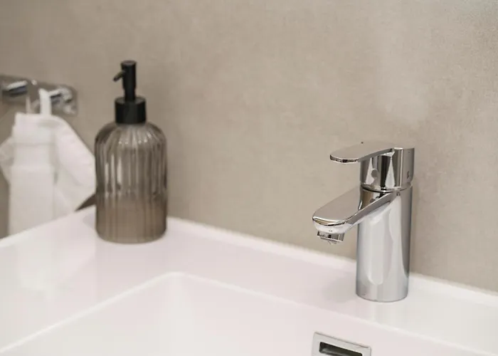 Lägenhet Mia - Moderne Oase Mit Meerblick Und Pool