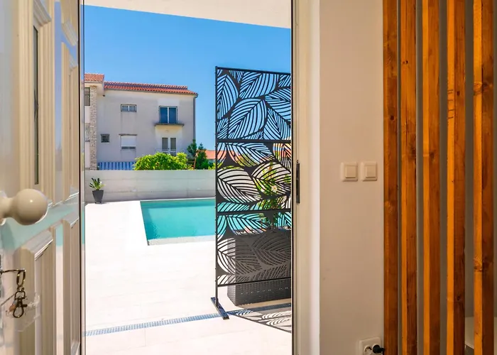 Appartement Mia - Moderne Oase Mit Meerblick Und Pool *