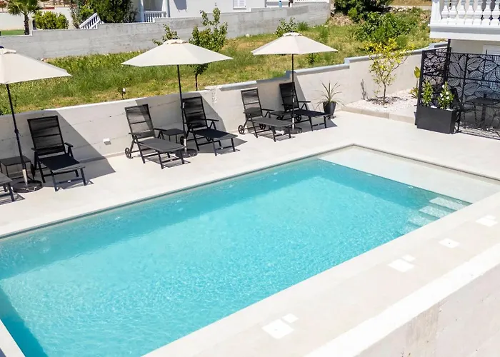 Mia - Moderne Oase Mit Meerblick Und Pool *